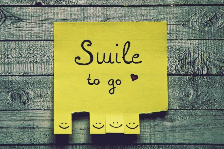 smile, note, tear off-4028053.jpg